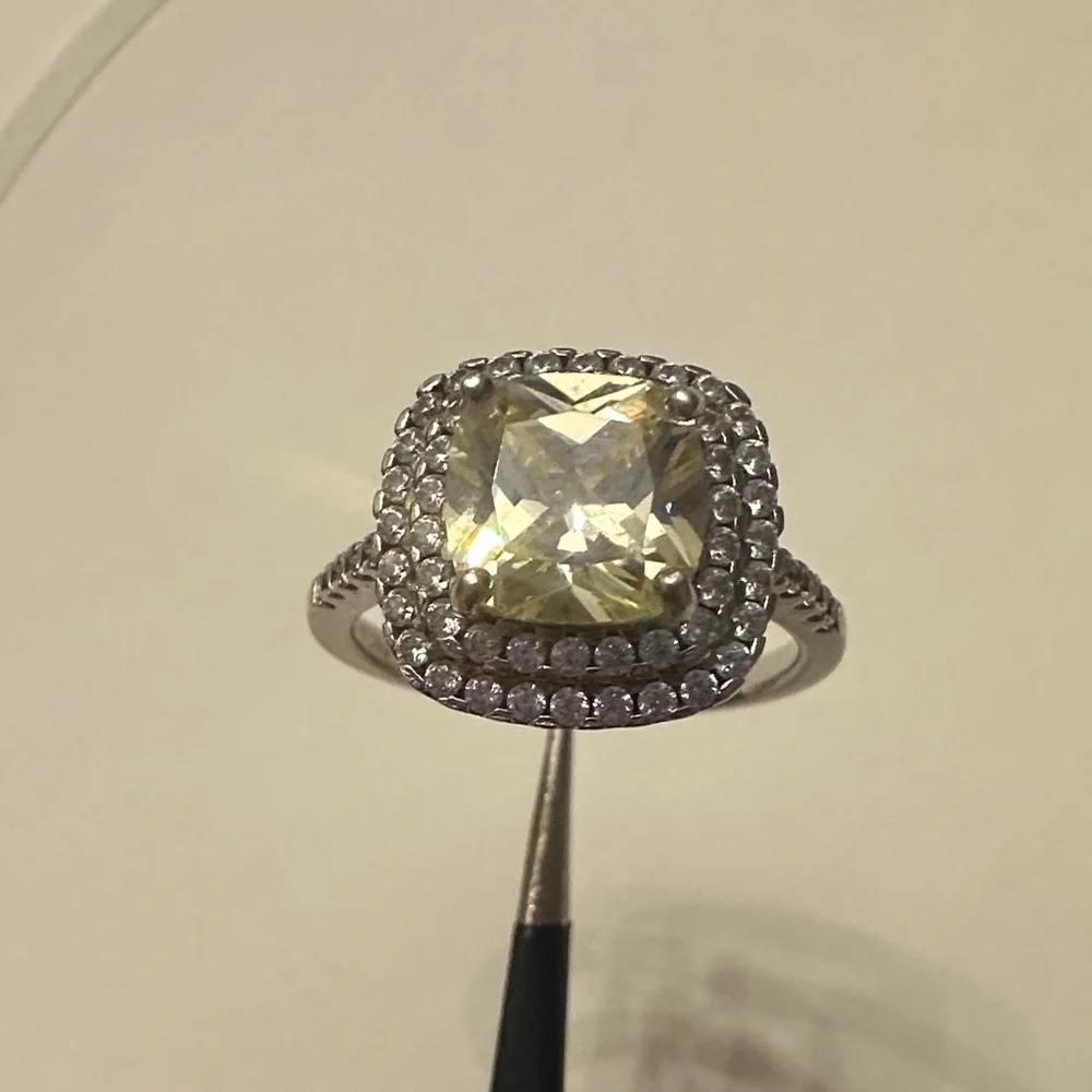 Elegant Silver and Gold-Toned Women's Ring